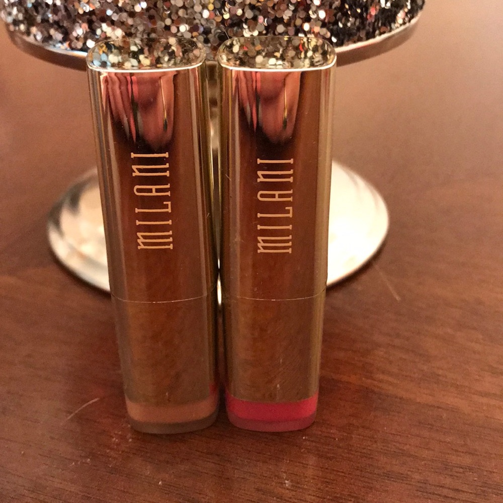 Milani lipstick { set of two } 💕